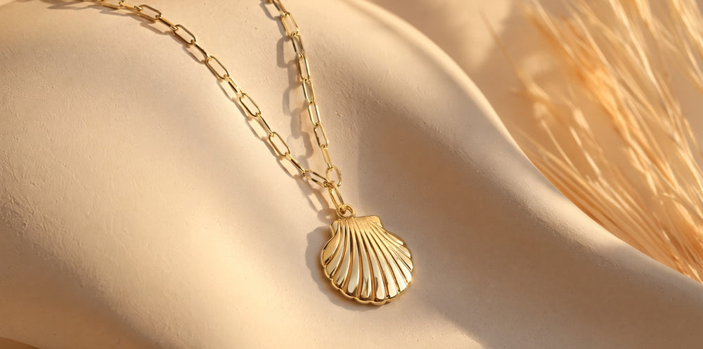 COLLIER COQUILLE DORÉE