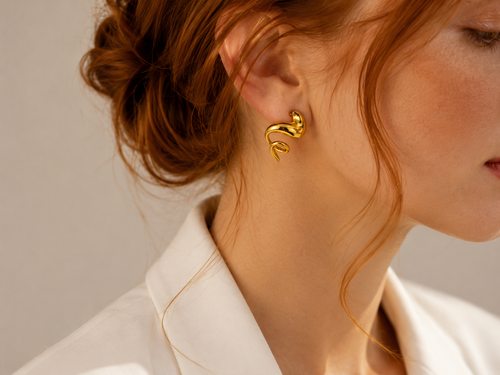 BOUCLES D'OREILLES SCULPTURALES FLUIDES